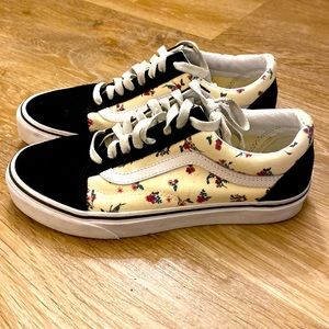 Vans vintage floral old skool canvas and black suede 8 women/6.5 men